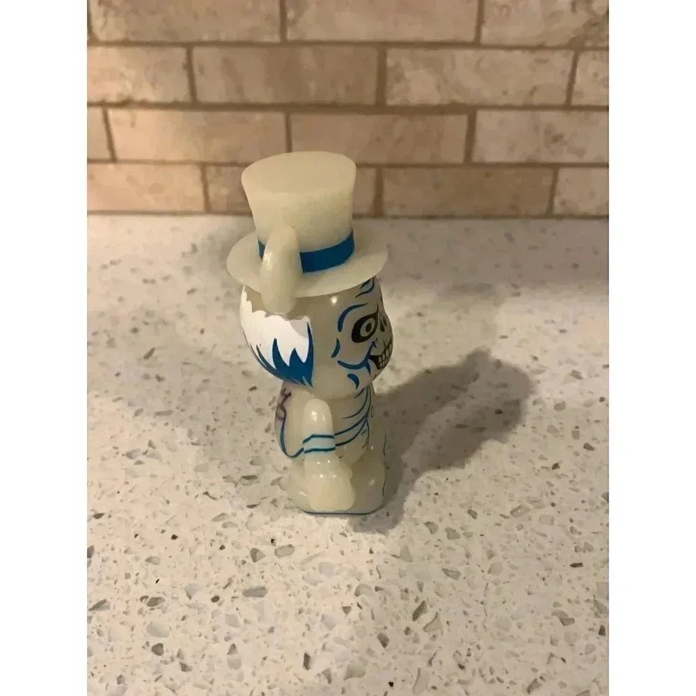 Signed DISNEY VINYLMATION 3" HAUNTED MANSION SERIES 1 HATBOX GHOST bt - Picture 2 of 7